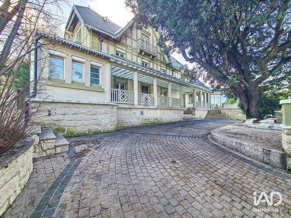 Maison à vendre 14 pièces 600 m² Rueil-Malmaison