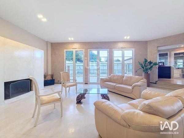 Maison à vendre 14 pièces 600 m² Rueil-Malmaison