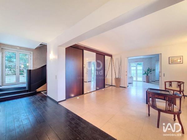 Maison à vendre 14 pièces 600 m² Rueil-Malmaison