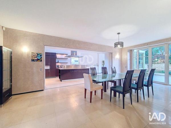 Maison à vendre 14 pièces 600 m² Rueil-Malmaison