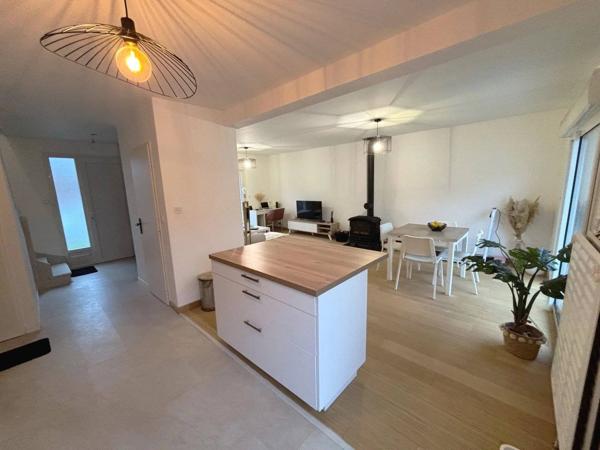 Vente immobilière : Maison à Halluin  4 pièces 83.11 m² 260 000 €- Deleu Immobilier Roncq.
