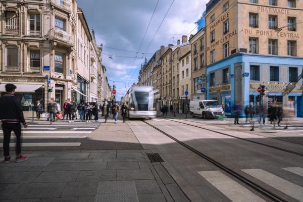Dpt Meurthe et Moselle (54), à louer NANCY Local commercial rue St Dizier