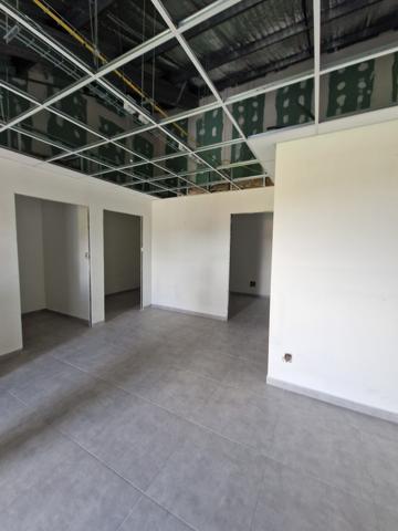 Lamentin (97129) À LOUER – Local Commercial au Lamentin