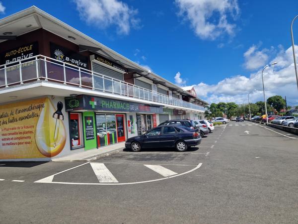 Lamentin (97129) À LOUER – Local Commercial au Lamentin