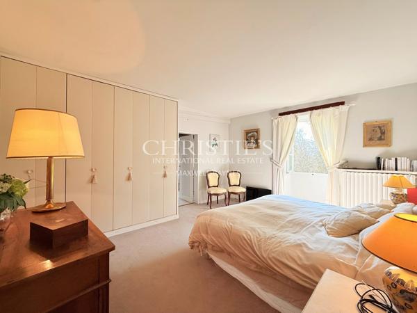 Maison de caractère avec piscine, 5 chambres, terrain 3,5 ha – 20 min Angoulême