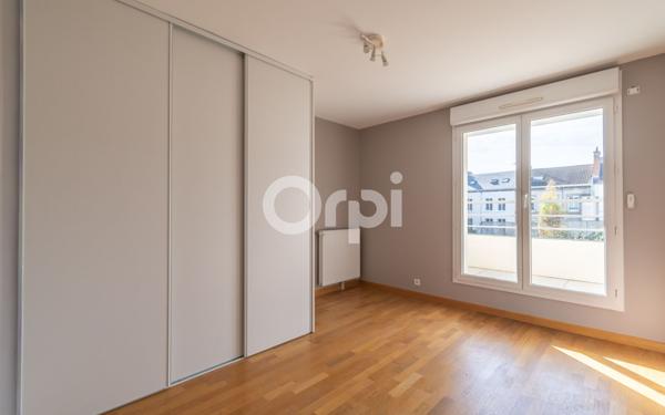 Maison à vendre    6 pièces • 201,23 m2 Reims