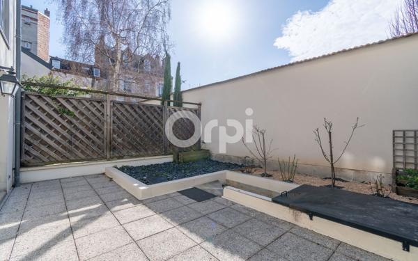Maison à vendre    6 pièces • 201,23 m2 Reims