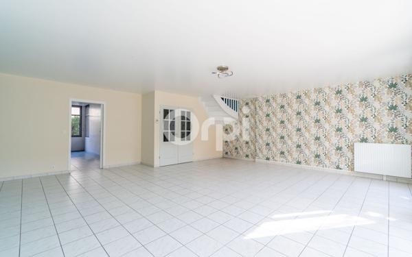 Maison à vendre    6 pièces • 201,23 m2 Reims