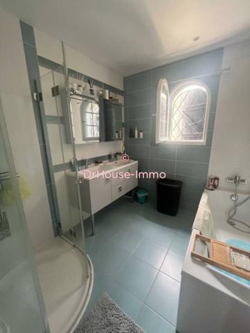 Maison à vendre 8 pièces de 243 m²