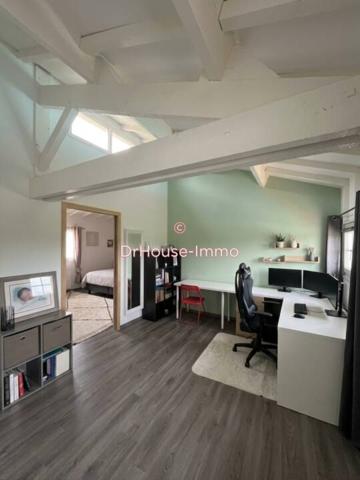 Maison à vendre 8 pièces de 243 m²