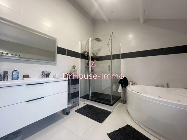 Maison à vendre 8 pièces de 243 m²