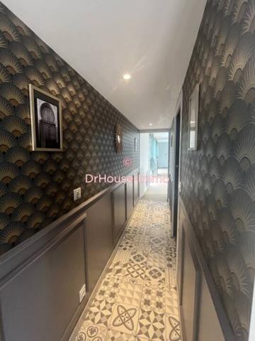 Maison à vendre 8 pièces de 243 m²