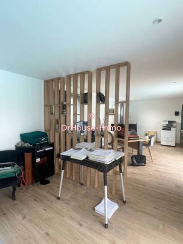 Maison à vendre 8 pièces de 243 m²