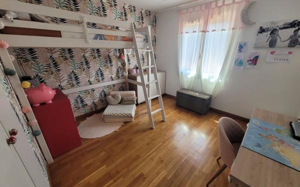 Maison à vendre    5 pièces •  Boé