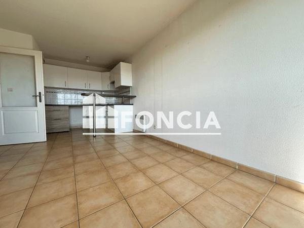 Location Appartement 2 pièces 36.89 m² - 22 AVENUE DE LA CAPELETTE Istres 13800