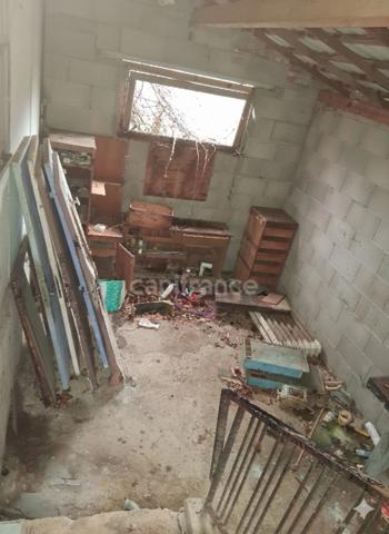 29 000 € FAI – Maison + 4500 m² de terrain à deux pas de l’Abbaye de Pontigny (89) – Opportunité rare !