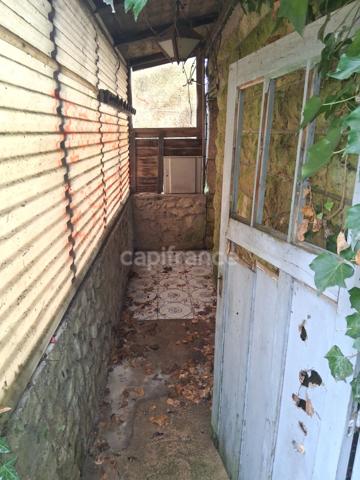 29 000 € FAI – Maison + 4500 m² de terrain à deux pas de l’Abbaye de Pontigny (89) – Opportunité rare !