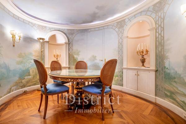 # Appartement – 180m² – Paris 8ème