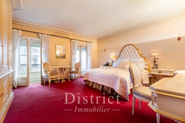 # Appartement – 180m² – Paris 8ème