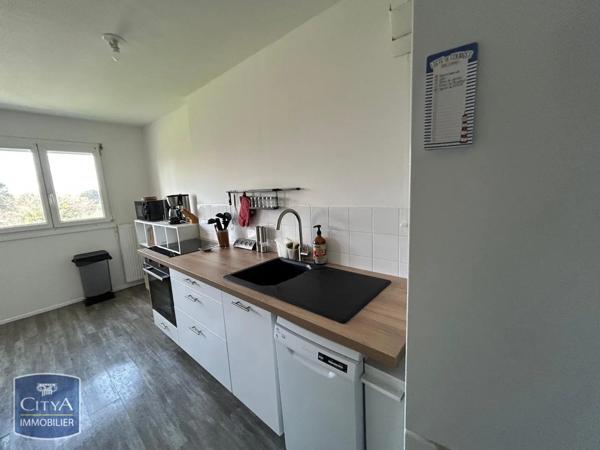 Appartement à louer 3 pièces 69.76m² Nantes (44300)