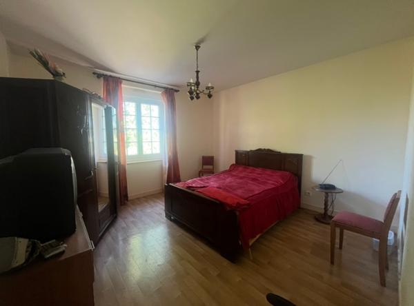 Maison à vendre |  Isigny-le-Buat |  5 pièces | 155 m²