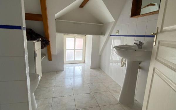 Maison à louer    2 pièces • 34,14 m2 La Roche-Bernard