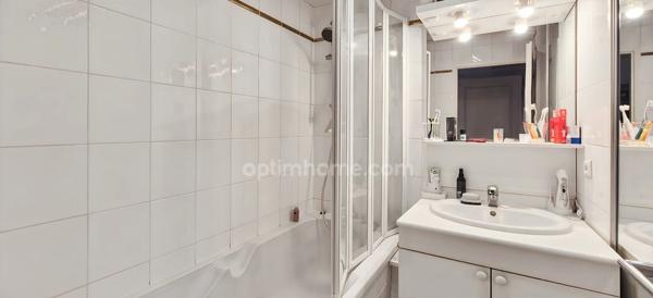 25230 SELONCOURT – APPARTEMENT T3 – 2 CHAMBRES – TERRASSE - GARAGE - DPE C - LUMINEUX