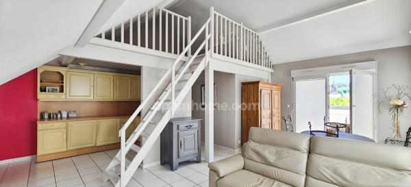 25230 SELONCOURT – APPARTEMENT T3 – 2 CHAMBRES – TERRASSE - GARAGE - DPE C - LUMINEUX
