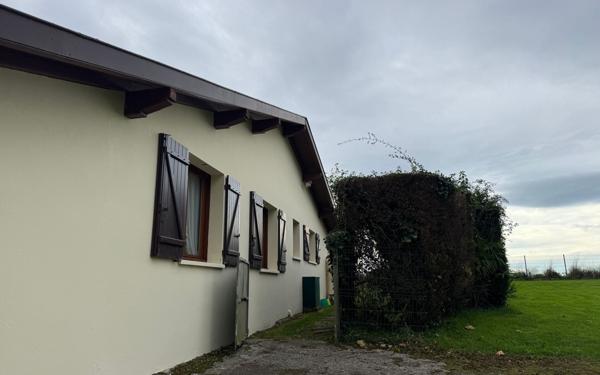 Maison à louer    3 pièces •  Orx