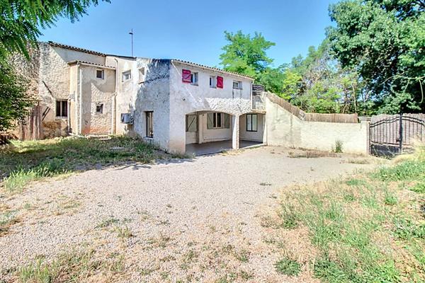 A VENDRE EN EXCLUSIVITÉ ! SAINT ANTONIN DU VAR ! BAS DE VILLA 84m2 avec jardin et garage