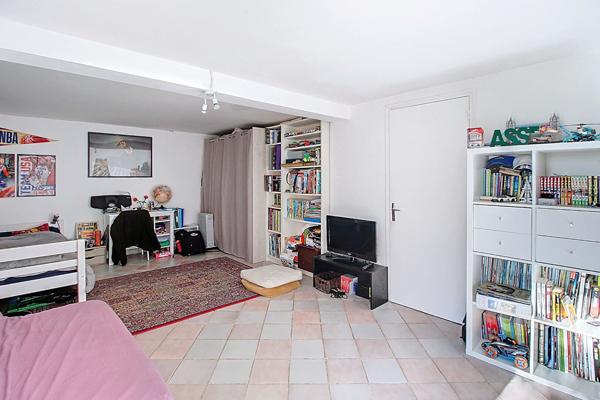 A VENDRE EN EXCLUSIVITÉ ! SAINT ANTONIN DU VAR ! BAS DE VILLA 84m2 avec jardin et garage