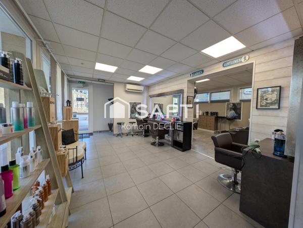 Joli salon de coiffure, opérationnelle