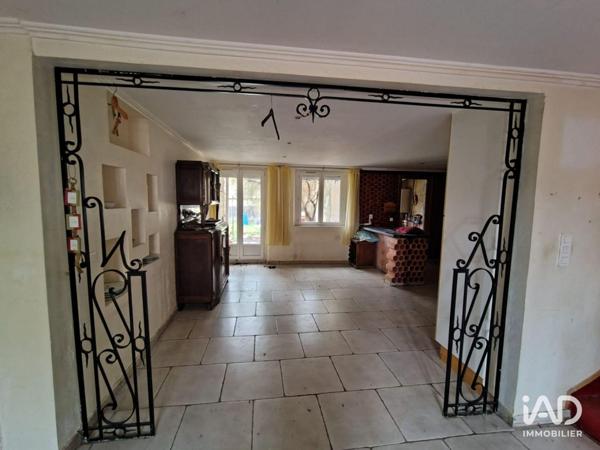 Maison à vendre 6 pièces 143 m² Caumont-sur-Durance