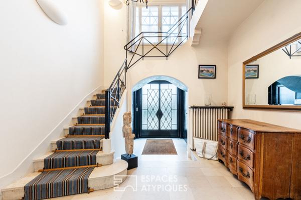 Villa bourgeoise revisitée et son parc arboré