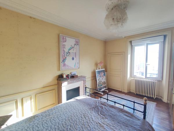 Maison Rennes Sacre coeurs/Colombier proche gare a renover