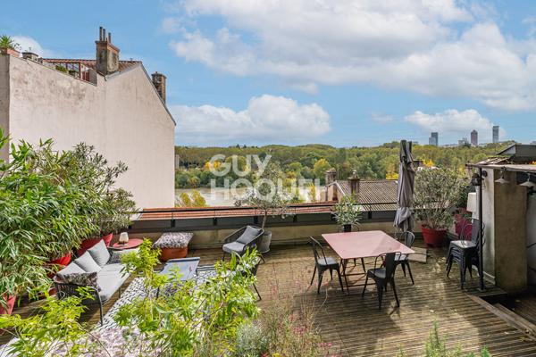 Duplex T5 146 m² - Toit terrasse 160 m² - vue dégagée sur Lyon