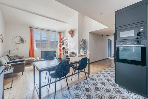 Duplex T5 146 m² - Toit terrasse 160 m² - vue dégagée sur Lyon