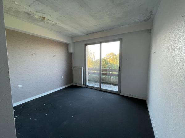 Ancien hôtel restaurant à vendre LES VEYS (50)