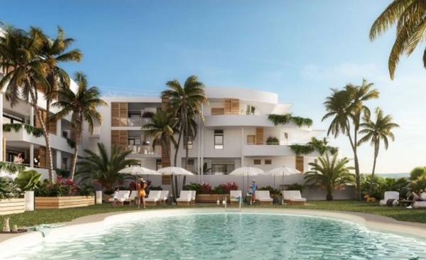 A VENDRE Appartement T2 en R+1 à Sainte-Anne - Vue mer !