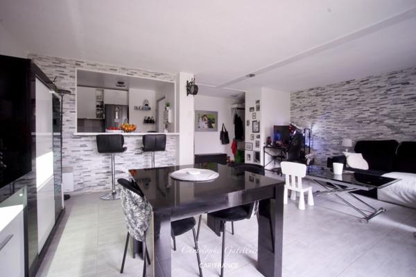 Quartier VILLAGE, appartement T3 (2 chambres) - Terrasse et Jardinet - Box fermé