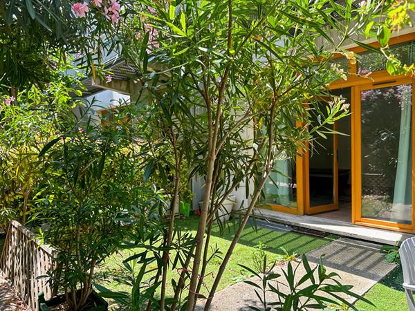 Appartement Montreuil 2 pièce(s) avec terrasse et jardinet 