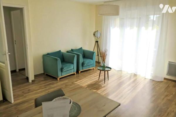 Appartement T2 LOUE ( LMNP) - 2ème étage avec ascenseur - Terrasse - Parking. 45,94 m².