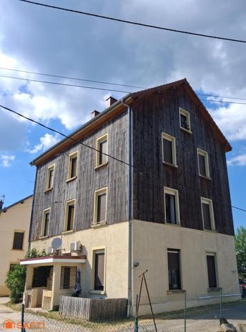 APPARTEMENT RENOVE AU 1ER ETAGE AU CALME DANS UNE MAISON PIERRE AU CALME A LA CAMPAGNE