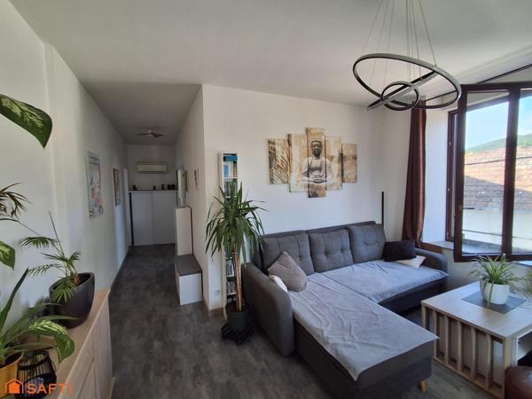 APPARTEMENT RENOVE AU 1ER ETAGE AU CALME DANS UNE MAISON PIERRE AU CALME A LA CAMPAGNE