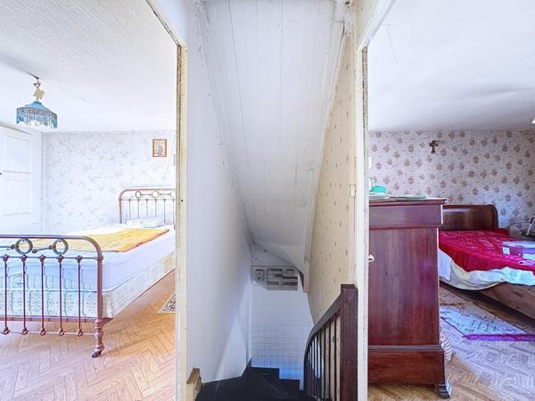 Maison en pierre à réhabiliter – charme dauphinois et beau potentiel