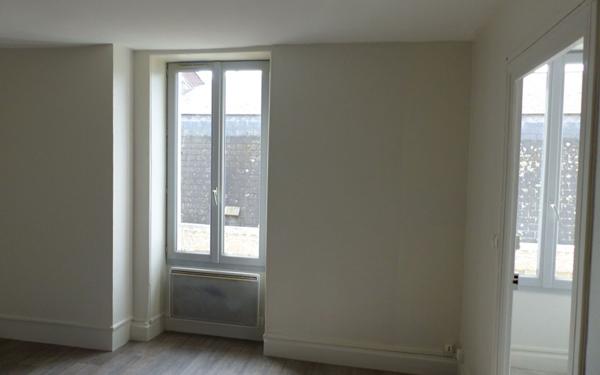 Appartement à louer    1 pièce •  Cosne-Cours-sur-Loire