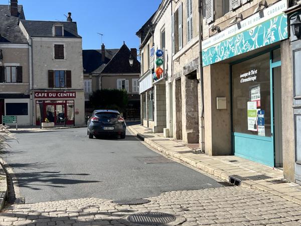 Local commercial à SAINT GAULTIER (36800)