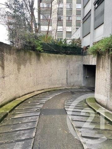 Parking à vendre  11,70 m2 PARIS - 75019