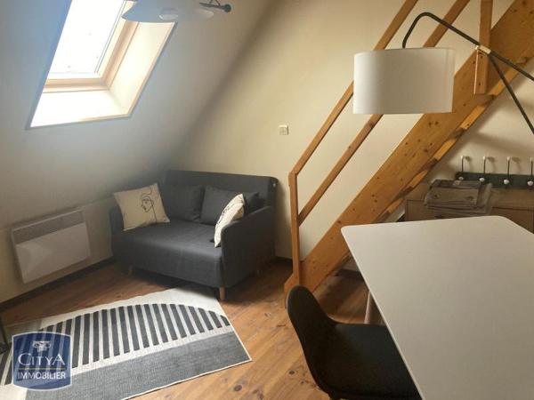 Location appartement Saint-Amand-Montrond (18200) 1 pièce 17.95m²