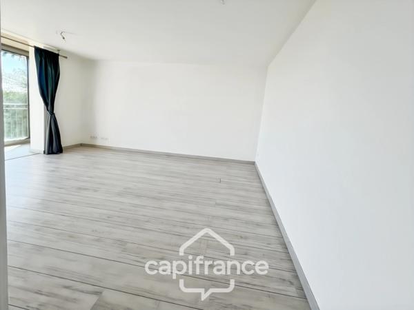 Appartement à vendre 4 pièces LA CIOTAT (13) - 74m2 terrasse vue mer - cave - au calme - à pieds centre ville.